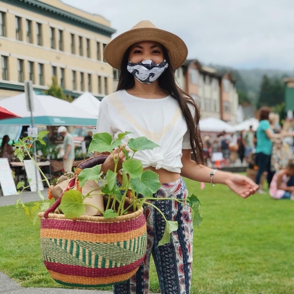 Mahina Made Lei Pikake 3 Strand Off White Tee T-Shirt Yellow Medium MahinaMade - Picture 4 of 15